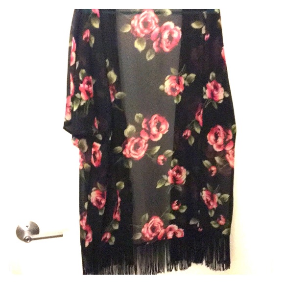 Brandy Melville | Floral duster with Fringe Small - Picture 3 of 3